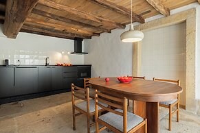 CasaNova Farmhouse