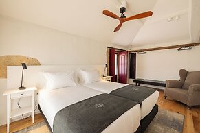 CasaNova Farmhouse