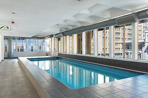 Cartwrights Corner Executive Apartment