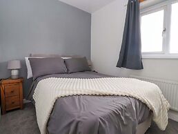 8 Wharfedale Mews