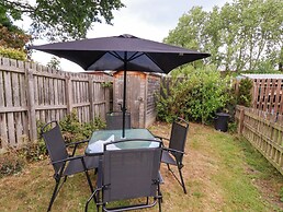 8 Wharfedale Mews
