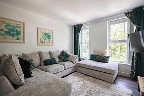 West Hull 2 bed apartment with Parking