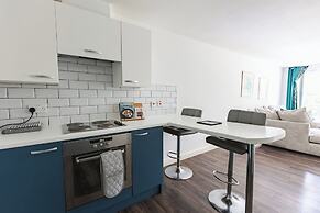 West Hull 2 bed apartment with Parking