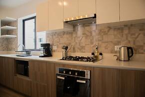 w Well-located 2BR in Miraflores