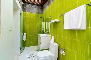 Exotic Pool Villa Solandra in Bangtao
