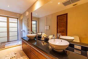 Exotic Pool Villa Solandra in Bangtao