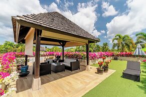 Exotic Pool Villa Solandra in Bangtao