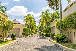 Exotic Pool Villa Solandra in Bangtao