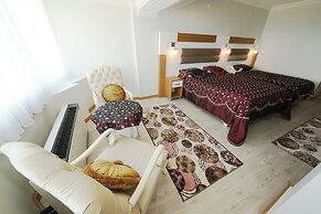 Okutur Otel
