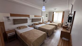 Okutur Otel