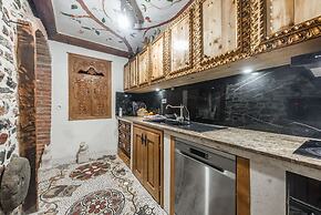 Kanuni - Authentic Albanian House