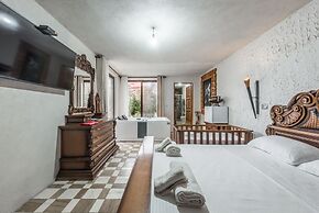 Kanuni - Authentic Albanian House