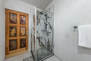 Kanuni - Authentic Albanian House
