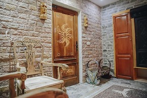 Kanuni - Authentic Albanian House