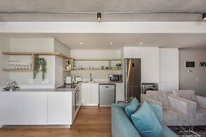 The Docklands 2 Bed Executive Apartment