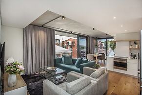 The Docklands 2 Bed Executive Apartment