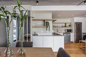 The Docklands 2 Bed Executive Apartment