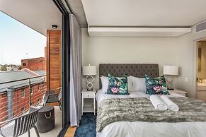 The Docklands 2 Bed Executive Apartment