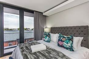 The Docklands 2 Bed Executive Apartment