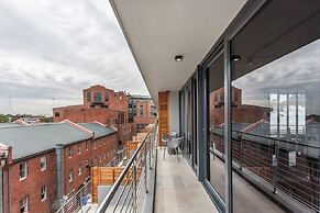 The Docklands 2 Bed Executive Apartment