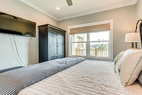 Waterfront Oasis in Dauphin Island - Shared Perks!