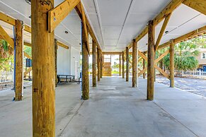 Waterfront Oasis in Dauphin Island - Shared Perks!