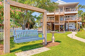 Waterfront Oasis in Dauphin Island - Shared Perks!