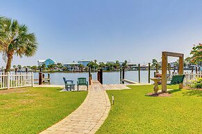 Waterfront Oasis in Dauphin Island - Shared Perks!