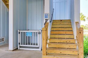 Waterfront Oasis in Dauphin Island - Shared Perks!
