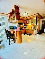 Len's Staycation 3bdr-2br-downstairs ,netflix&wifi