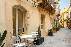 Alice s Studio by Wonderful Italy