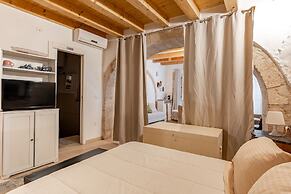Alice s Studio by Wonderful Italy