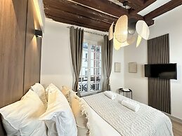 1544 Dauphine