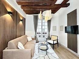 1544 Dauphine
