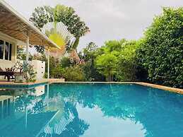 Hidden Villa Oasis Private Pool 2km to Beach&mall