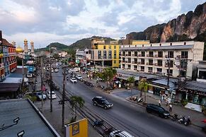 Krabi Freedom Hostel And Bar