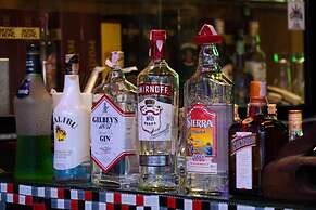 Krabi Freedom Hostel And Bar
