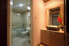 Oriental 1br With Pool & Gym Near BTS Phrom Phong