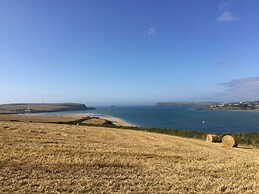 Porthcothan House