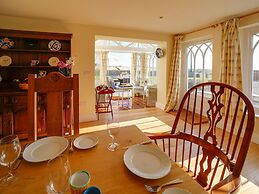 Porthcothan House