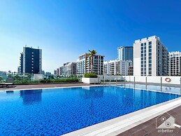 Tranquil 1BR Escape With Pool View in Meydan