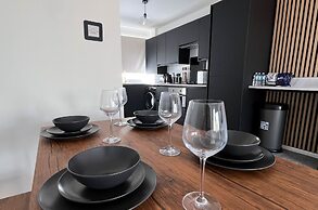 Nottingham 2-bed House, Sleeps 4, Pet Friendly
