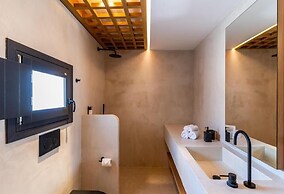 180 SUITES