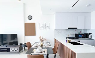 Bright & Modern1br Binghatti Amber JVC Dubai