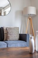 Trendy Flat in St Katharine
