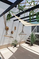 Luxury Townhouse with Pool & Ocean View