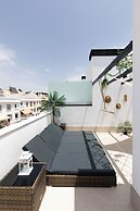 Luxury Townhouse with Pool & Ocean View