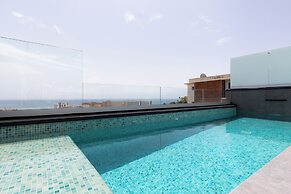 Luxury Townhouse with Pool & Ocean View