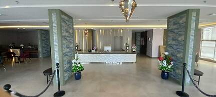 Hyatt Town 2