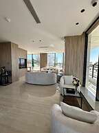Hyatt Town 4